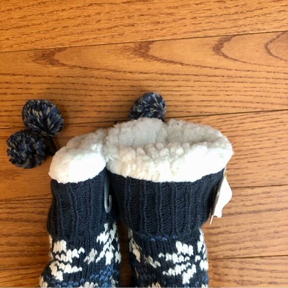 JOY Slipper Socks Grippers Navy Blue Faux Shearling Lining Women’s Size 4-10 NWT - Picture 6 of 6